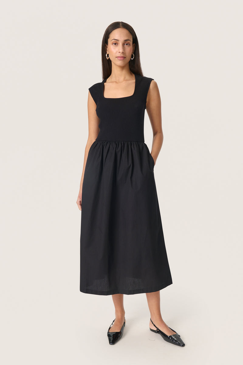 Soaked in Luxury SLSimone Phoebe Black Dress with Square Neckline, 30407490