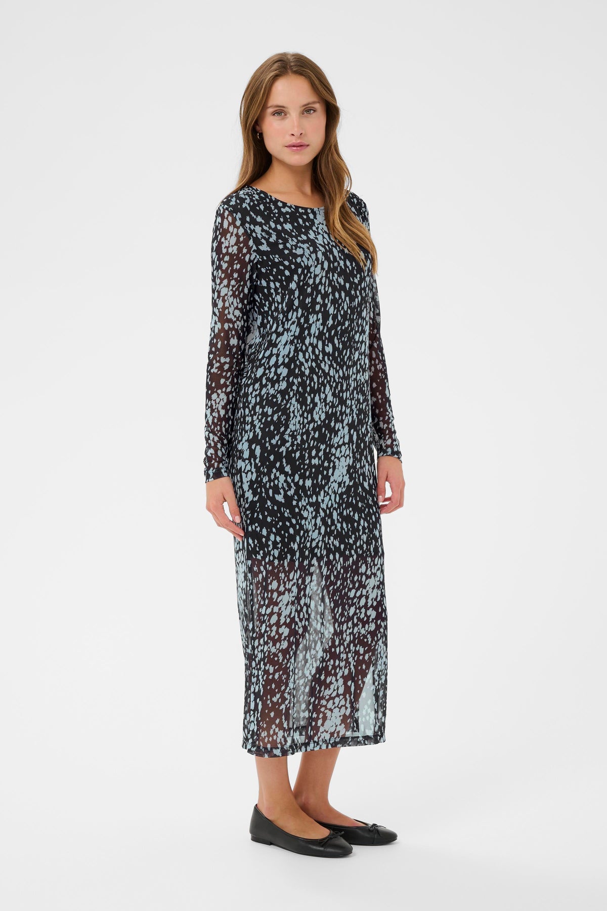 Saint Tropez Zulvir Nightsky/Dusky Blue Animal Printed Mesh Midi Dress