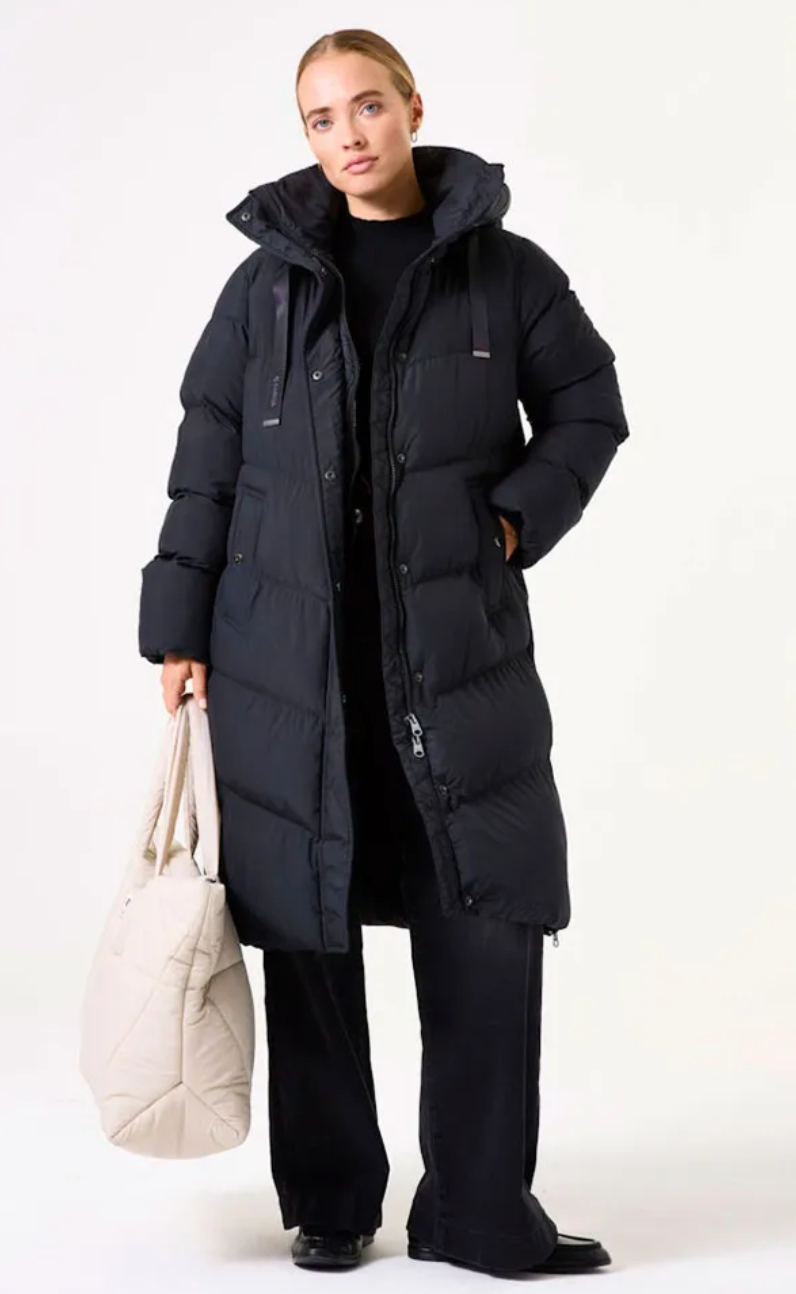 Garcia Ultimate Iconic Black Knee Length Puffa Coat with Zip Detailing